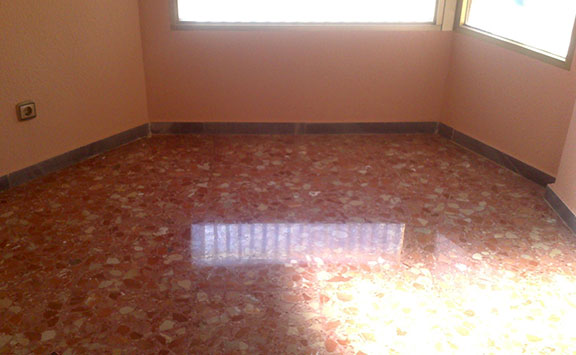servicios-limpieza-murcia-suelo-despues-cristalizado